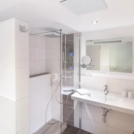 Quarto em Acomodações Particulares Siebente - Gaestezimmer Gans Im Gruenen Ellscheid