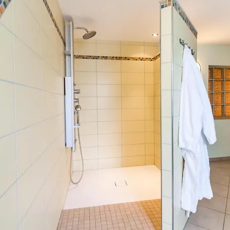 Siebente - Gaestezimmer Gans Im Gruenen Quarto em Acomodações Particulares