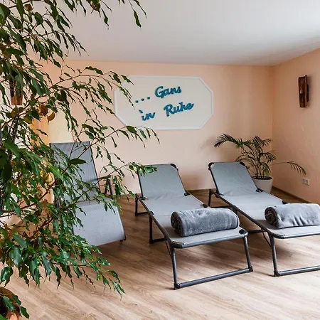 홈스테이 Siebente - Gaestezimmer Gans Im Gruenen Ellscheid